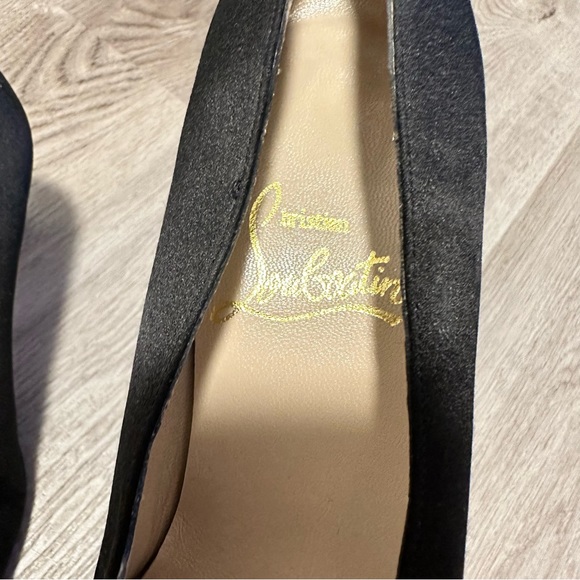 Vintage Authentic Christian Louboutin Satin Heels - size 27 - Picture 3 of 10